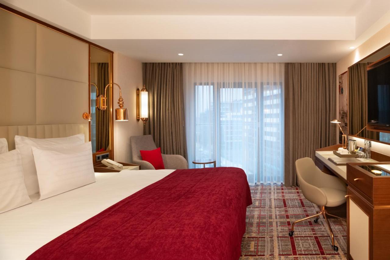 Moevenpick Hotel Istanbul Asia Airport ภายนอก รูปภาพ A room at the hotel