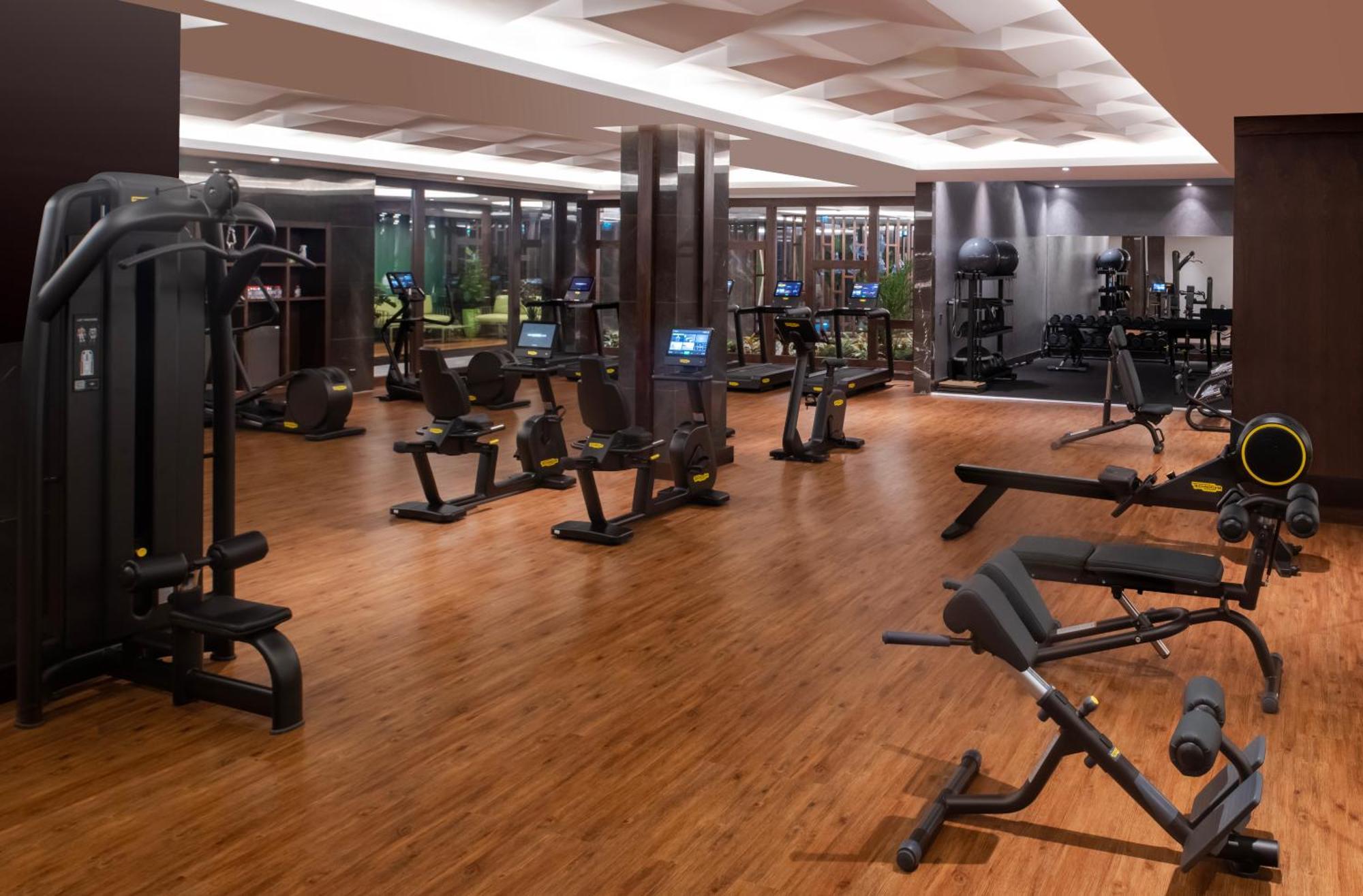 Moevenpick Hotel Istanbul Asia Airport ภายนอก รูปภาพ The gym at the hotel
